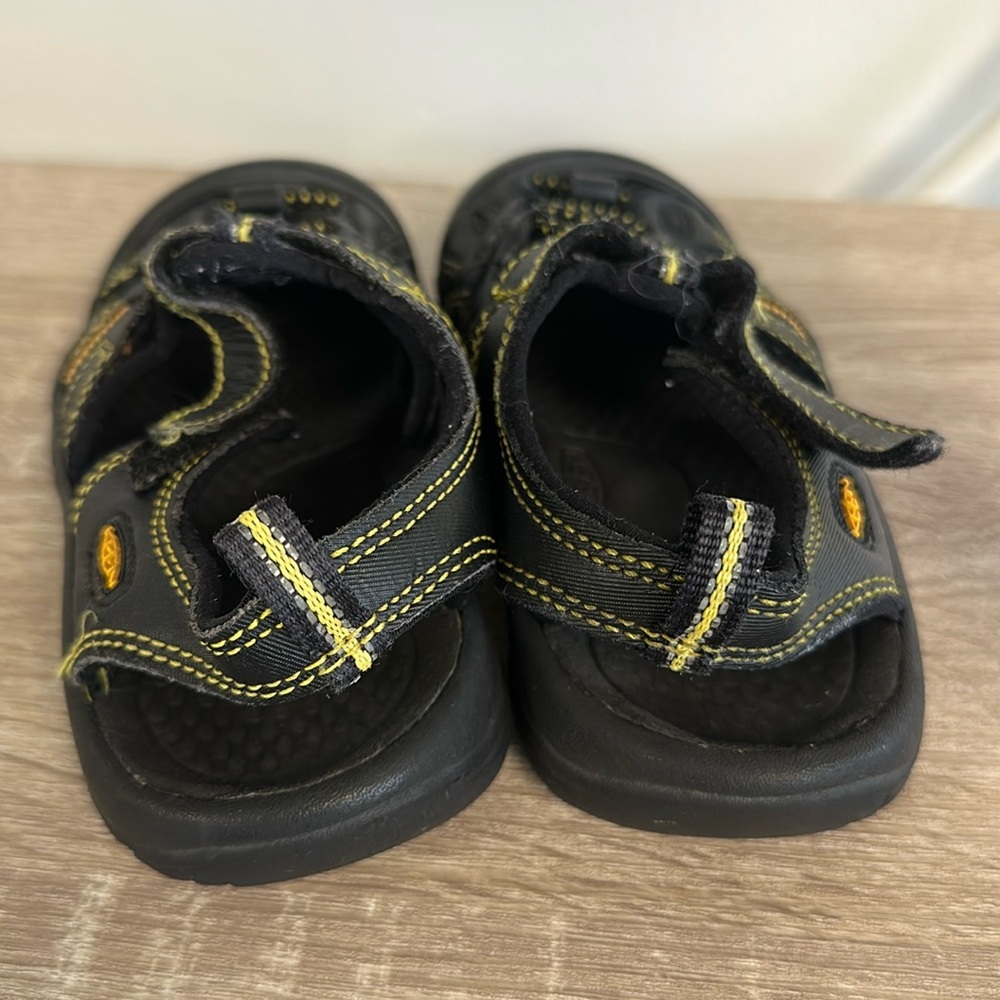 KEEN Newport H2 Waterproof Hiking Sandal Water Shoe Black Yellow 11 - Picture 5 of 7